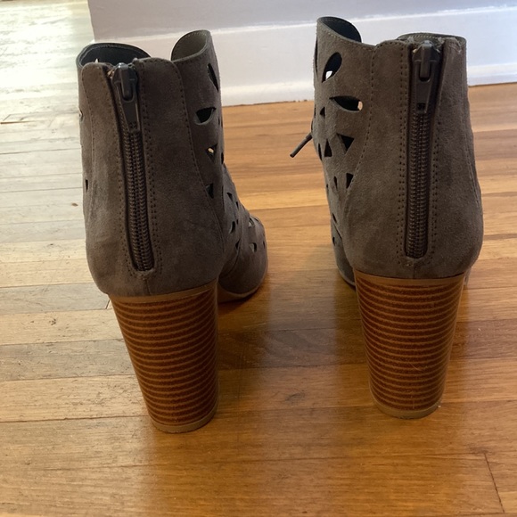 *last chance!!* Rampage | Women’s suede grey lace-up heels - Picture 6 of 16